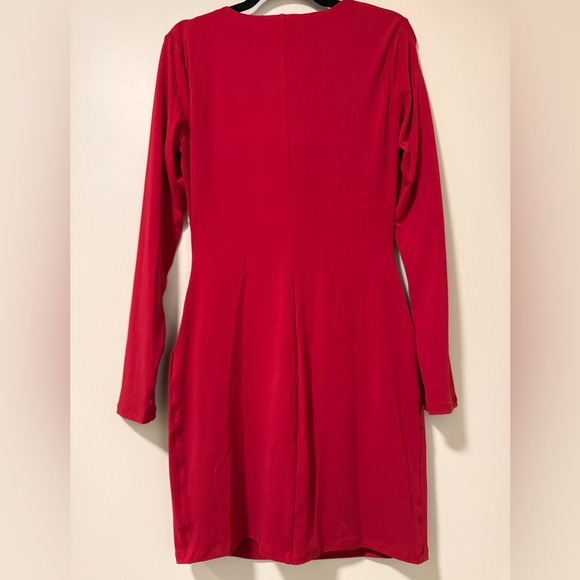 Astr NWT Vibrant Red Long Sleeve Dress Size M - Picture 4 of 7